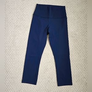 Lululemon Size 4 Navy Wunder Under High-Rise Crop 21"  Legging